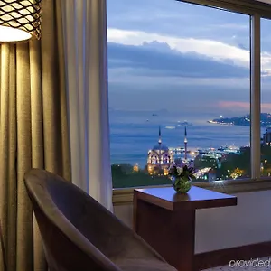 Hilton Parksa 4* İstanbul